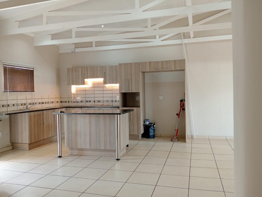 To Let 3 Bedroom Property for Rent in Waterval East North West